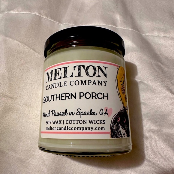 Melton candle company - Picture 1 of 2